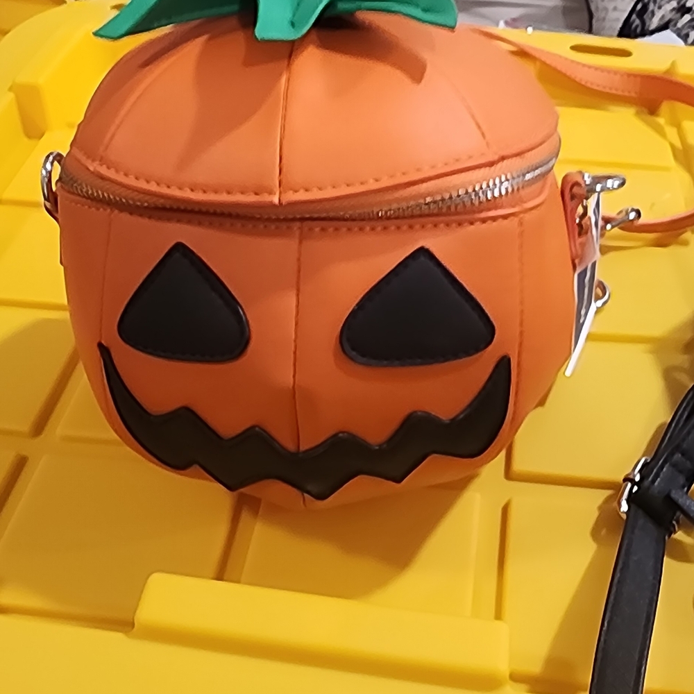 Pumpkin Shaped Crossbody Bag